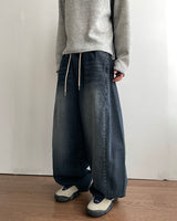 Derek Curved Denim Pants