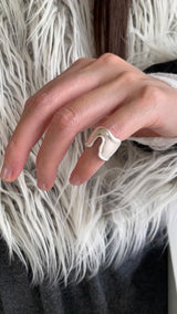 Horse shoe ring