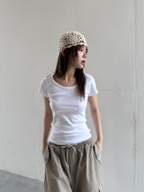 UネックスリムTシャツ