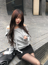 Dahi Off-Shoulder Button Knit Muffler Set
