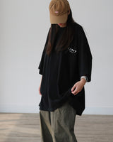 BSTUDIOS_MINICAB LOOSE 1/2 TEE