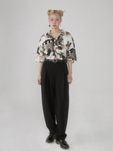 Cuban-style loose and breathable short-sleeved shirt with black and white portrait blur print.
