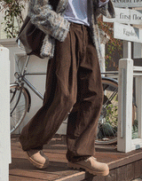 Philo 2ピンタックウォッシュドパンツ