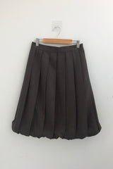 soft tulip pleats skirt