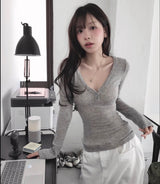 バターディープVスリムボタントップ