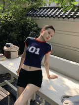 Number one line round short sleeve tee