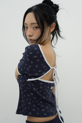 FLORAL BACK SLIT TEE _ NAVY