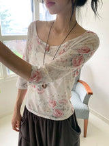Heysha Flower Slit Punching Three Quarter T-Shirt
