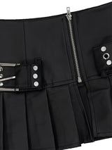 シックレイヤードプリーテッドレザースカート