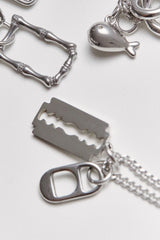 Razor//lid chain necklace