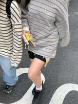 ア ライトストライプスウェットシャツ、グレー