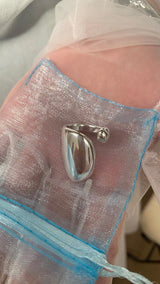Bold silver water drop open ring