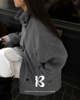 [ORIGINAL] HOLES HIGH NECK MEDIUM COAT