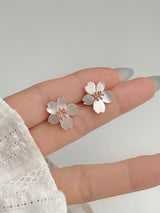 Mother-of-pearl cherry blossom earrings
