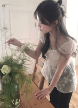 cottage bloom & veil lace top / bl