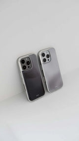オーバーキャスト ブラック シルバー アイフォン ギャラクシー ケース(MagSafe)