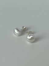 コットンボールピアス (シルバー) *1PCS