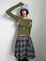 ショルダーツイストスリットトップ