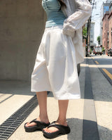 Knob Side Pintuck Bermuda Shorts