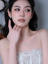 RV-DQ Pave Square Necklace_Gold