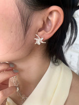 マット フラワー ピアス