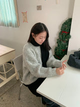 Kyuns Pocket Boucle Round Wool Knit