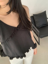 ローランフリルスリーブレスブラウス