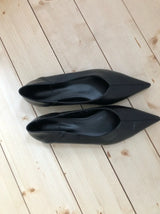 Leather flat stilettos
