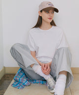 シャーリングナイロンストレートパンツ　グレー