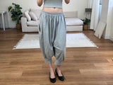 puff capri pants