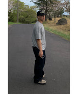 Back-banding raw denim pants