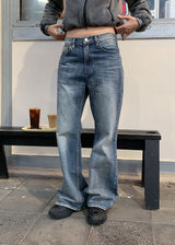 LOOSE BOOTS CUT DENIM