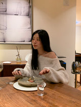 [MADE] ELLEN WOOL UNBALANCED OFF-SHOULDER KNIT