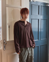 Finrun Fingerhole Henley Neck Long Sleeve