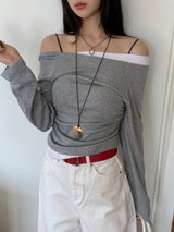 Milky Unbalance Off-Shoulder Boatneck Shirring Long Sleeve T 