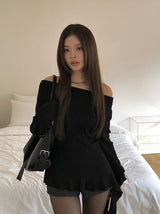Mulder Off-Shoulder Unbalanced Shirring Frill Knit
