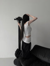 clean off-shoulder slit T (3color)