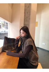 Multicolor Turtleneck Knit Vest 