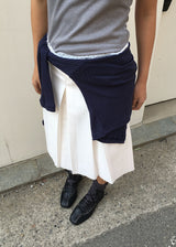 BUTTON MIDI PLEATS SKIRT