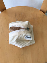 Clam ラウンドポーチ _ コーデュロイスノー