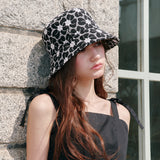 Flower Eyelet Bucket Hat (Black-White)