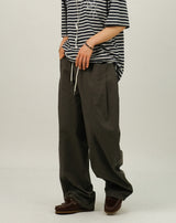 BEE Curved Line Pin-tuck Balloon Pants