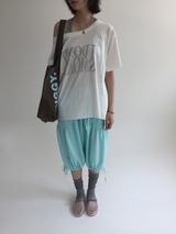 Monog off-shoulder T-shirt (2color)