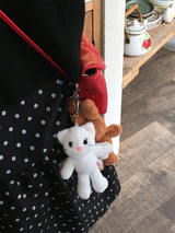 ホワイトキャットキャロルキーホルダー