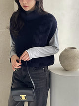 Koan double turtle silt knit vest