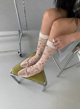 Flower pop knee socks