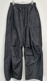STITCHING POINT PARACHUTE DENIM PANTS🖤
