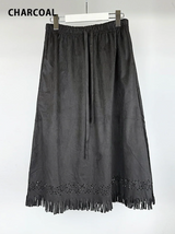 SUEDE PUNCHING SKIRT (3C)