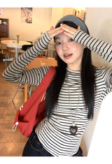 サイドシャーリングストライプ長袖Tシャツ