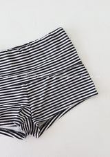 ストライプホルターネック＆ショートパンツ ツーピースセット